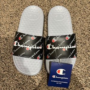 🎉Host Pick🎉 Brand new Champion super slide kids sandals